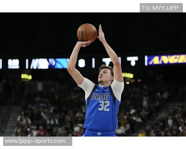 弗拉格季前赛首秀感受愉快根据防守调整战术简化比赛过程